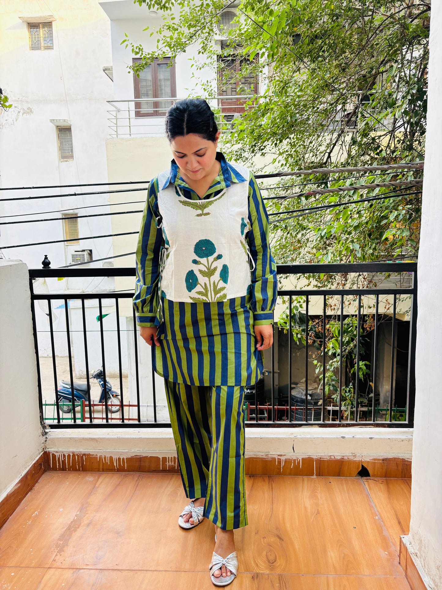 VEST STRIPES GREEN